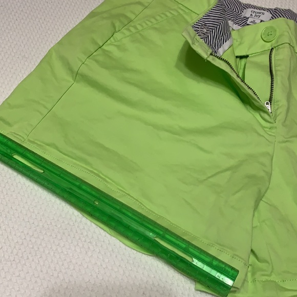 Bright green shorts EUC perfect condition - Picture 5 of 7